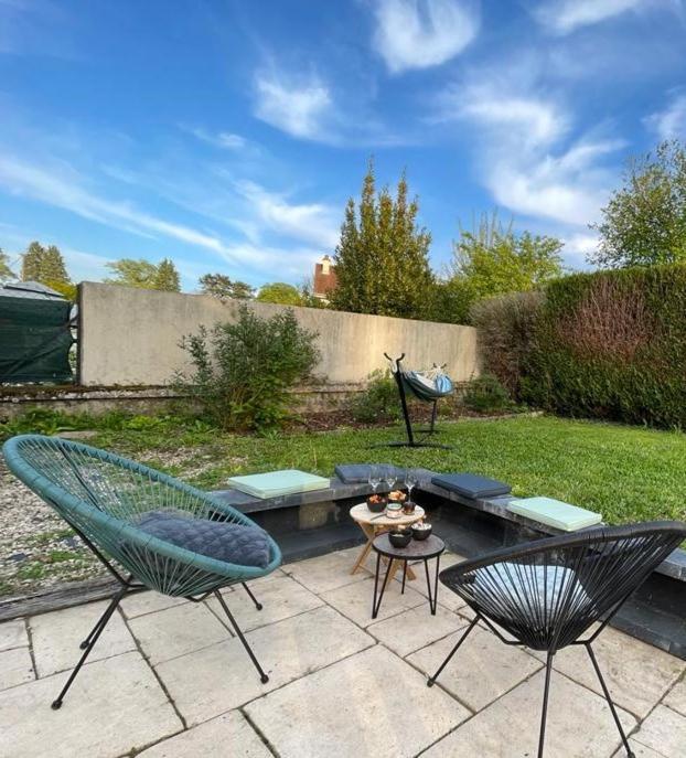 Charmante Maison Bourguignonne Avec Grand Jardin Et Parking Монбар Екстериор снимка